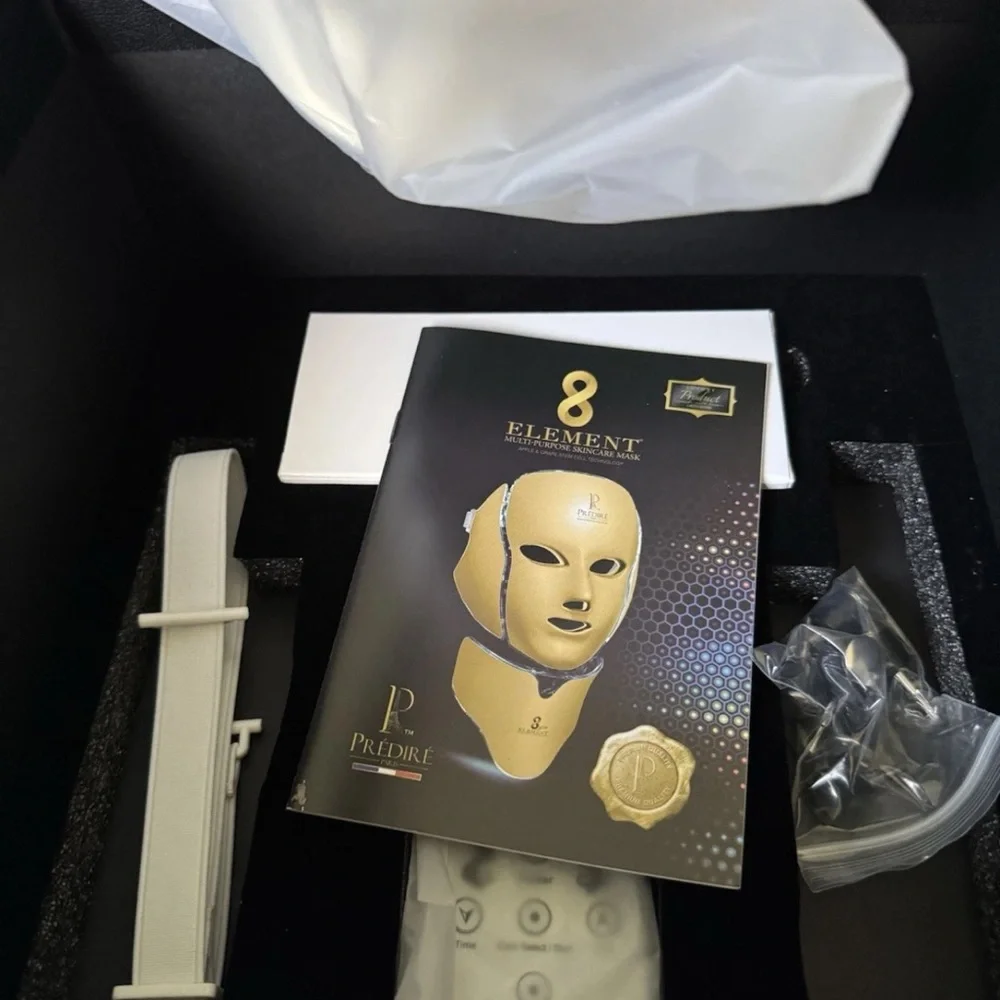 Gold LED Skincare Mask - Picture 4 of 14